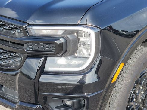 Used 2025 Ford Ranger XLT w/ Equipment Group 301A High AWD/4WD image 5