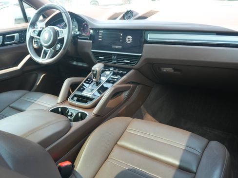 Used 2022 Porsche Cayenne S AWD/4WD image 33