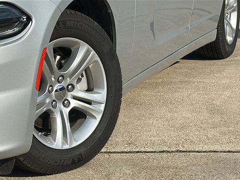 Used 2023 Dodge Charger SXT image 3