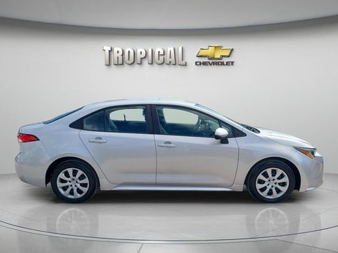 Used 2024 Toyota Corolla LE FWD image 6