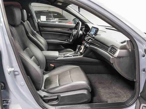 Used 2022 Honda Accord Sport image 18