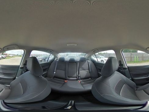 Used 2025 Nissan Altima 2.5 SV FWD image 37