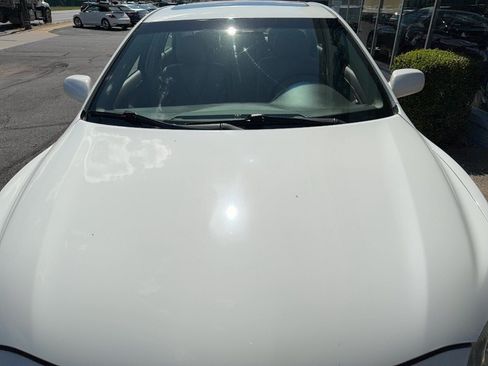 Used 2011 Toyota Camry XLE w/ SE/XLE Extra-Value Pkg FWD image 28