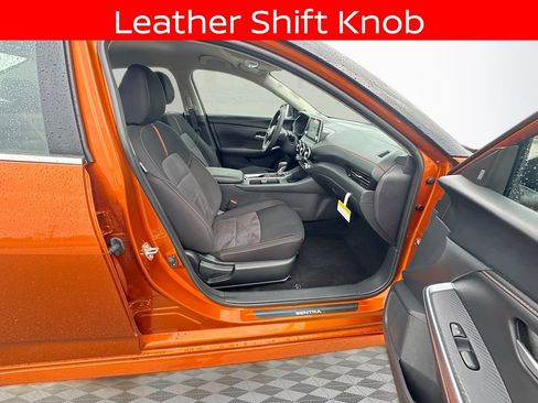 Used 2025 Nissan Sentra SR FWD image 22