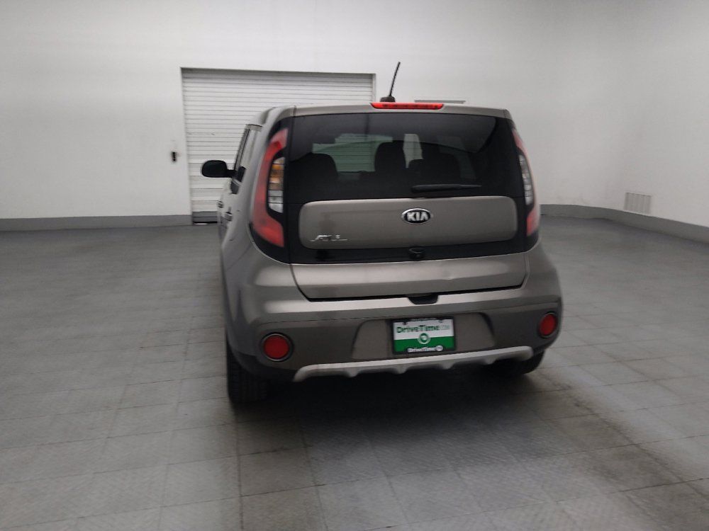 Used 2018 Kia Soul + FWD image 6