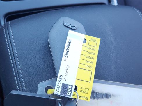 New 2026 Kia Sorento S image 25