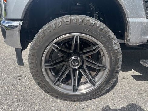 Used 2023 Ford F250 Lariat w/ Lariat Ultimate Package image 15