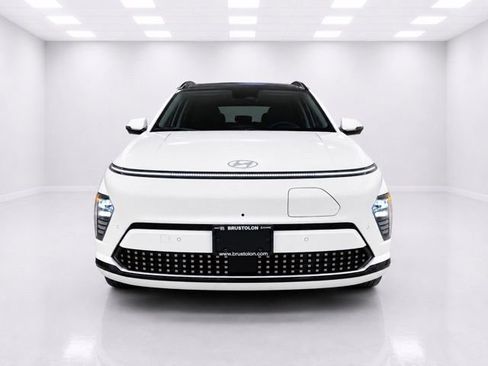 Used 2024 Hyundai Kona Limited FWD image 3