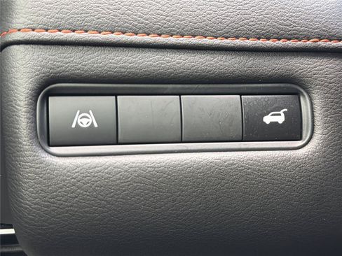 Used 2025 Nissan Armada PRO-4X AWD/4WD image 19