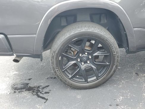 Used 2020 RAM 1500 Laramie AWD/4WD image 5