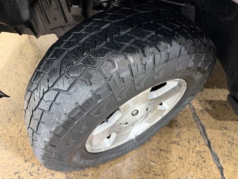 Used 2005 Ford F150 XLT AWD/4WD image 5