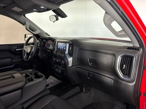 Used 2021 Chevrolet Silverado 1500 LT AWD/4WD image 38