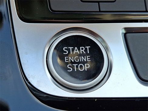 Used 2023 Audi Q8 Premium Plus w/ Premium Plus Package image 23