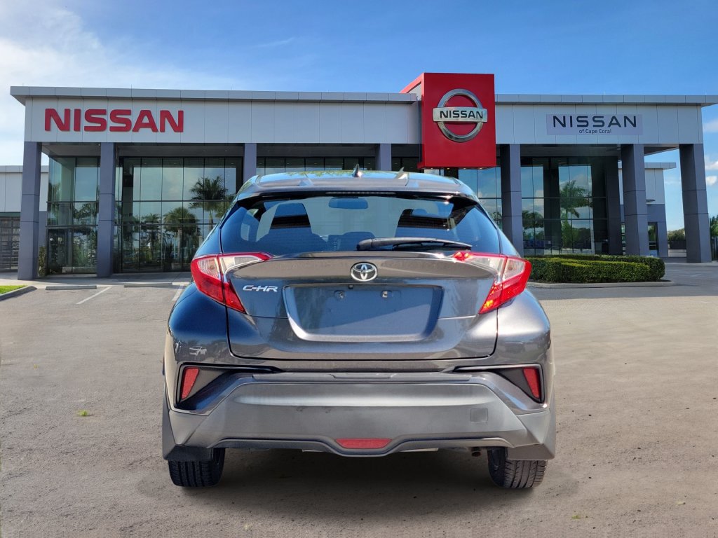 Used 2018 Toyota C-HR XLE FWD image 6