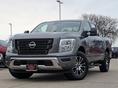 Used 2024 Nissan Titan SV w/ SV Convenience Package