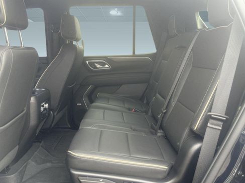 Used 2022 GMC Yukon SLT AWD/4WD image 13