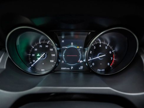 Used 2018 Land Rover Range Rover Evoque Landmark Edition image 14