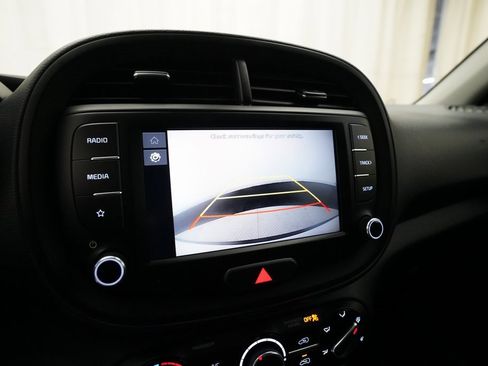 Certified 2023 Kia Soul LX w/ LX Technology Package image 19