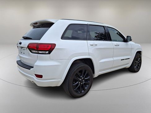 Used 2021 Jeep Grand Cherokee Laredo X AWD/4WD image 11