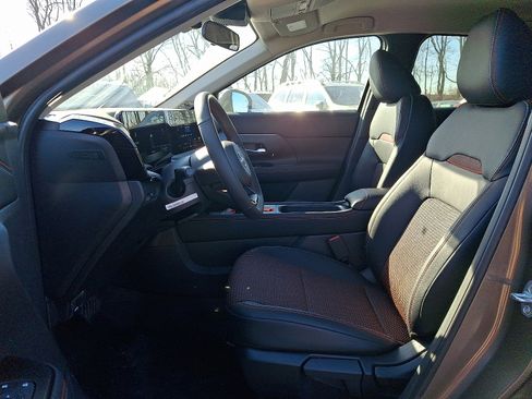 New 2026 Nissan Kicks SR w/ Cold Weather Package AWD/4WD image 7