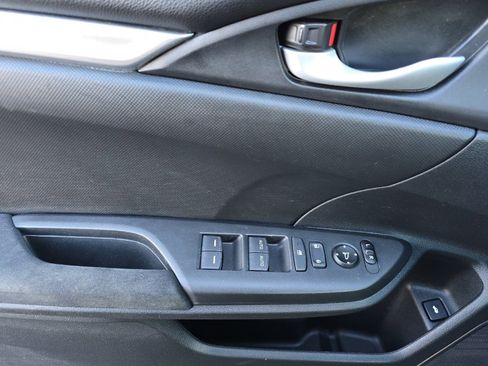 Used 2020 Honda Civic LX image 8