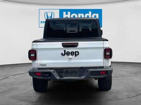 Used 2024 Jeep Gladiator Sport AWD/4WD image 6