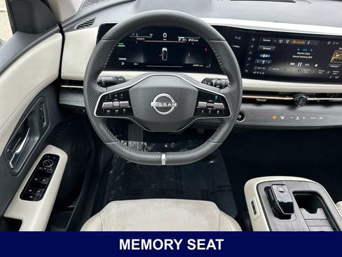 Used 2023 Nissan Ariya FWD image 19