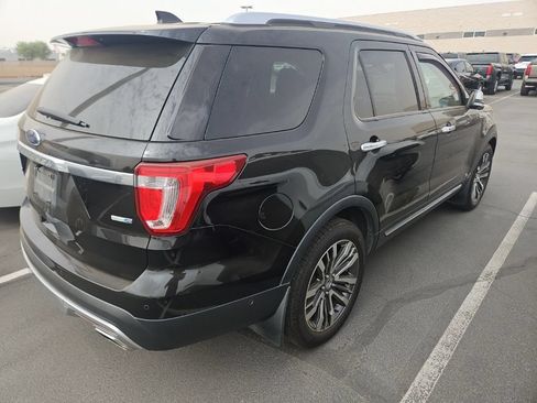 Used 2016 Ford Explorer Platinum AWD/4WD image 3