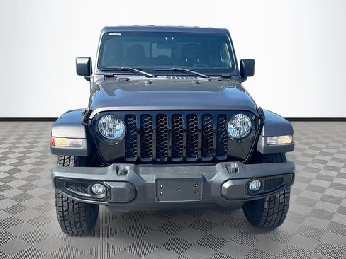 Used 2021 Jeep Gladiator Sport AWD/4WD image 2