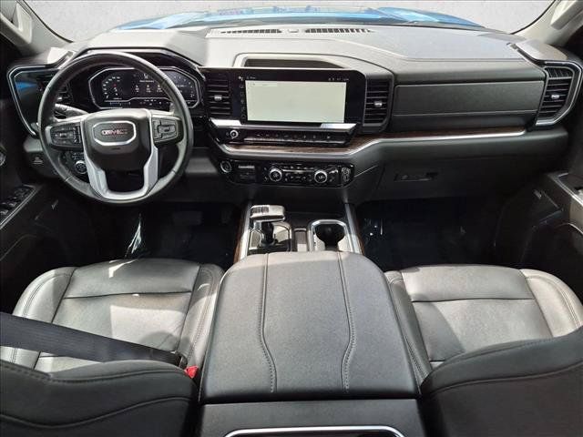 Used 2024 GMC Sierra 1500 Elevation w/ Elevation Premium Package AWD/4WD image 17