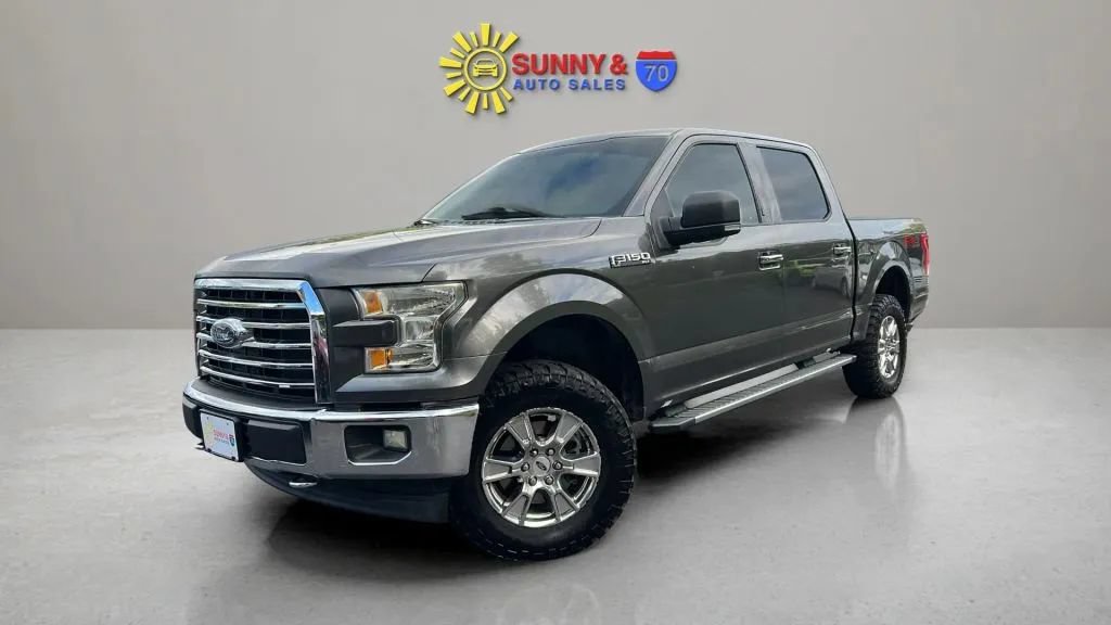 Used 2017 Ford F150 XLT w/ Equipment Group 302A Luxury AWD/4WD image 4