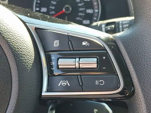 Certified 2024 Kia Forte LXS w/ LXS Technology Package image 24