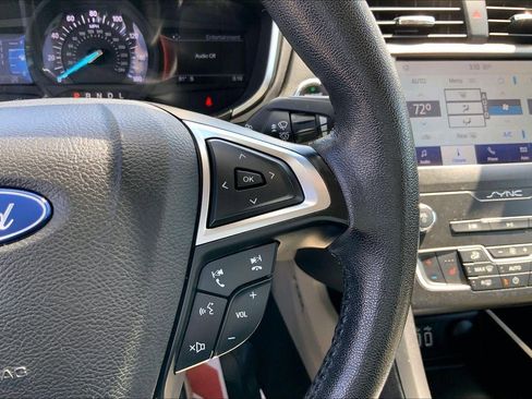 Used 2020 Ford Fusion SEL FWD image 18