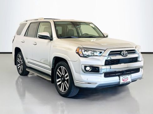 Used 2023 Toyota 4Runner Limited RWD image 3
