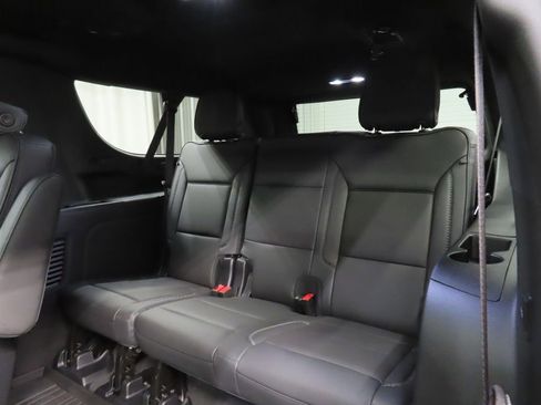Used 2025 GMC Yukon XL Denali w/ Sun & Power Step Package AWD/4WD image 15