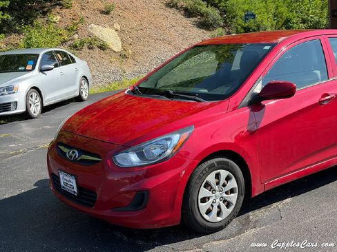 Used 2013 Hyundai Accent GLS FWD image 21