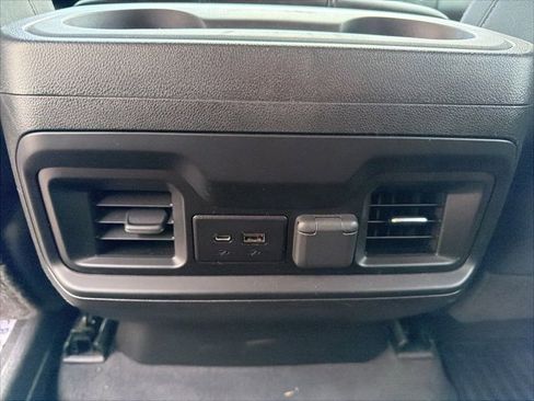 Used 2022 Chevrolet Silverado 2500 LT w/ Convenience Package image 10