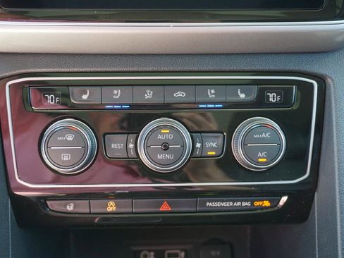 Used 2019 Volkswagen Atlas SEL Premium AWD/4WD image 18