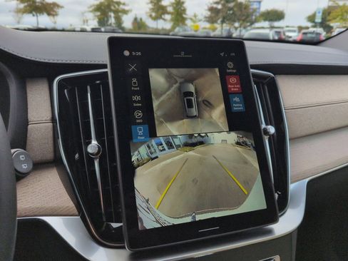 New 2026 Volvo XC90 B6 Plus w/ Protection Package Premier image 19