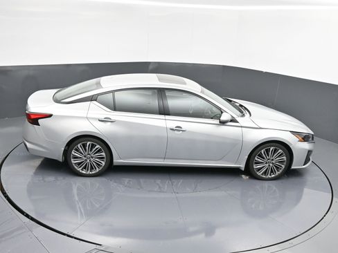 Used 2023 Nissan Altima 2.5 SL image 36