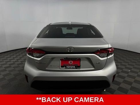Used 2026 Toyota Corolla LE image 7