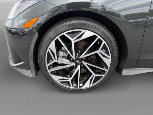 Used 2023 Hyundai Ioniq 6 Limited image 9