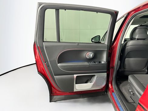 Used 2026 Hyundai Ioniq 9 Limited image 28