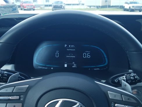 Used 2025 Hyundai Palisade SEL FWD image 24