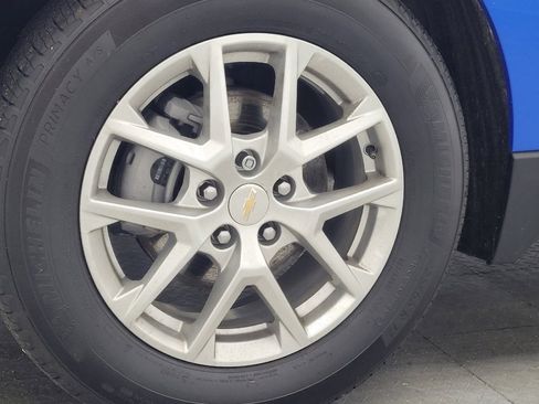 Used 2024 Chevrolet Equinox LT w/ LPO, Floor Liner Package FWD image 31