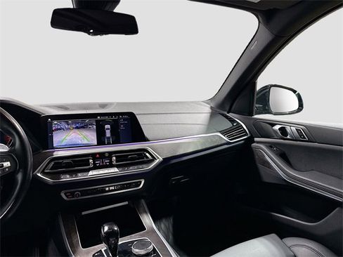 Used 2022 BMW X5 xDrive40i w/ Premium Package image 26