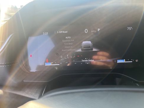 New 2025 Jeep Grand Cherokee Limited w/ Luxury Tech Group II image 54