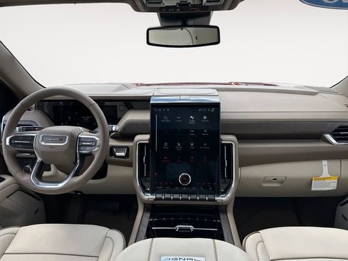New 2026 GMC Yukon Denali image 10
