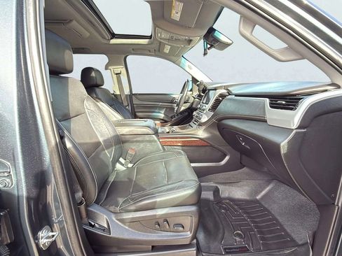 Used 2019 GMC Yukon XL SLT w/ Open Road Package image 19
