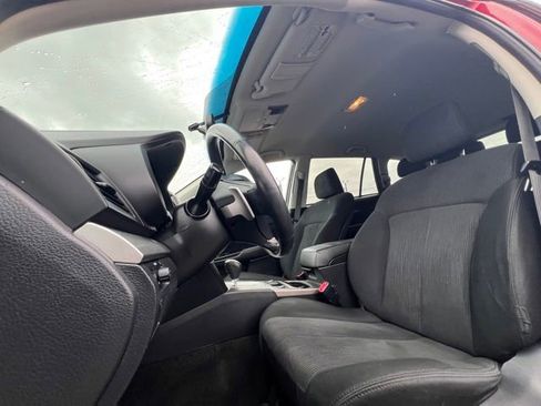 Used 2014 Subaru Outback 2.5i Premium w/ Accessory Value Package (OYZ) AWD/4WD image 16